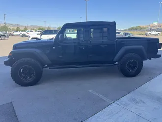 2020 JEEP Gladiator photo 2