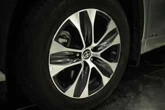 2024 TOYOTA HIGHLANDER photo 3