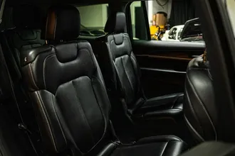 Grand Cherokee L 12