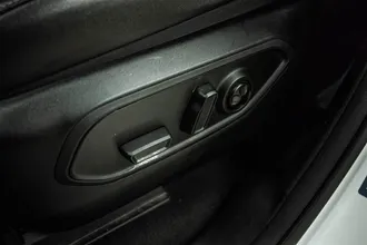 Grand Cherokee L 16