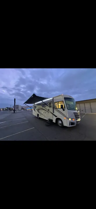 Motorhome Chassis 22