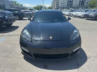 2013 PORSCHE Panamera photo 3