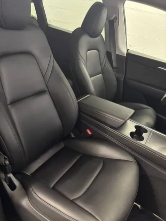2024 TESLA Model Y photo 5
