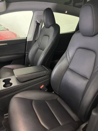 2023 TESLA Model Y photo 4