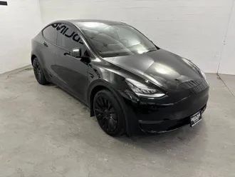 2023 TESLA Model Y photo 3