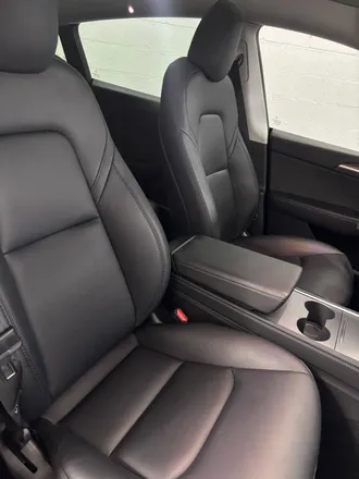 2023 TESLA Model Y photo 5