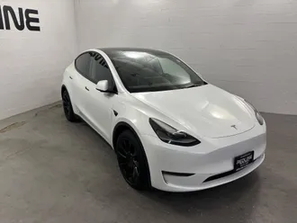 2023 TESLA Model Y photo 3