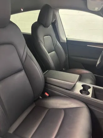 2023 TESLA Model Y photo 5