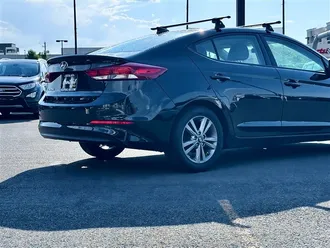 2017 HYUNDAI ELANTRA photo 7