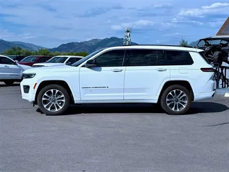 2022 JEEP GRAND CHEROKEE photo 4