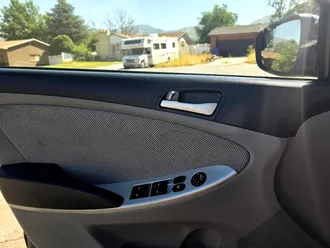 Accent 8
