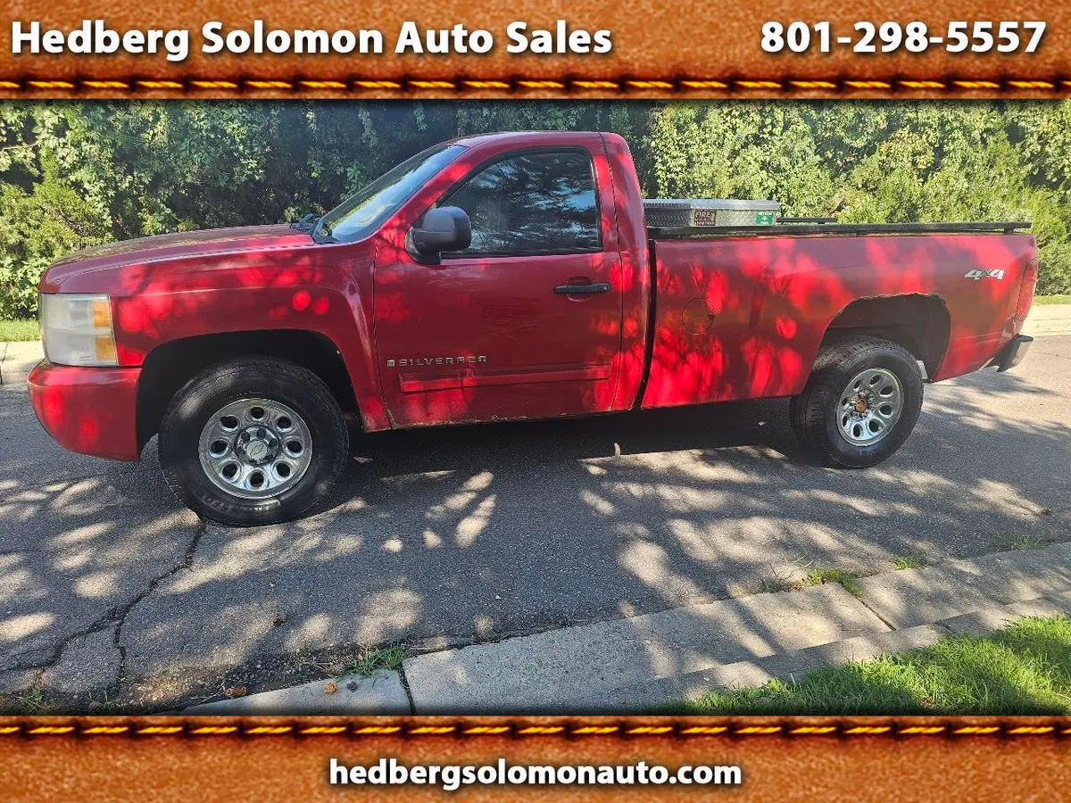 2009 Chevrolet Silverado 1500 4WD Reg Cab 133.0" LT