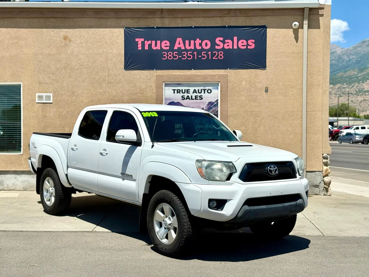 2013 TOYOTA Tacoma Delux