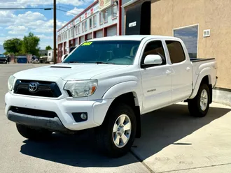 2013 TOYOTA Tacoma photo 3