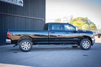 2026 Ram 3500 photo 7