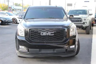 2019 GMC YUKON photo 3