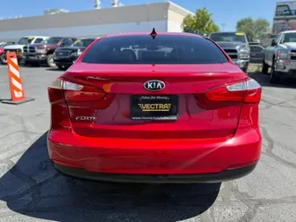 2016 Kia Forte photo 6