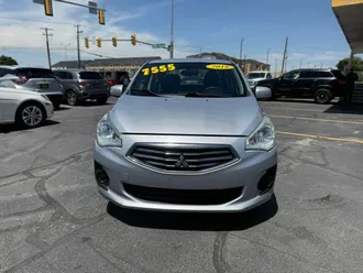 2018 Mitsubishi Mirage G4 photo 2