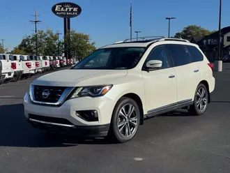 2018 Nissan Pathfinder photo 3