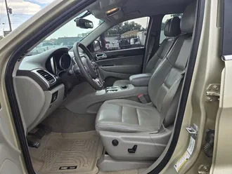 Grand Cherokee 12