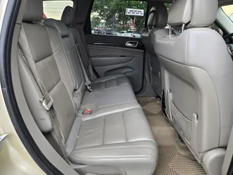 Grand Cherokee 23