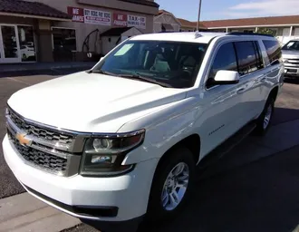 2018 Chevrolet Suburban photo 2