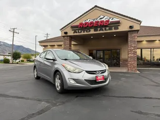 2013 Hyundai Elantra photo 2
