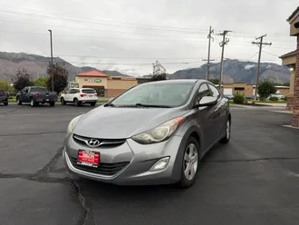 2013 Hyundai Elantra photo 4