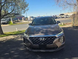 2019 Hyundai Santa Fe photo 3