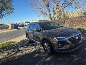 2019 Hyundai Santa Fe photo 4