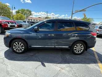 2013 Nissan Pathfinder photo 4