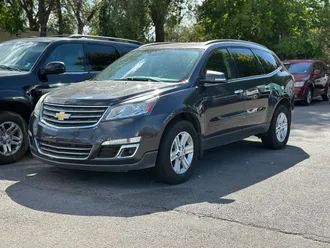 2013 Chevrolet Traverse photo 2