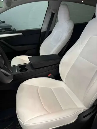 2023 TESLA Model Y photo 4