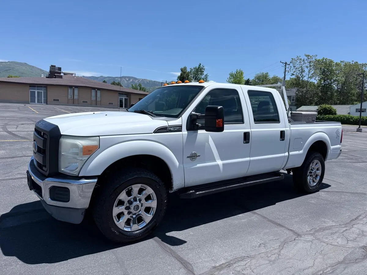 2013 Ford Super Duty F-350 SRW 4WD Crew Cab 172" XLT