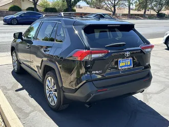 2022 Toyota RAV4 photo 5