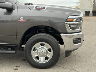 2026 Ram 3500 photo 4