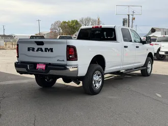 2026 Ram 3500 photo 7