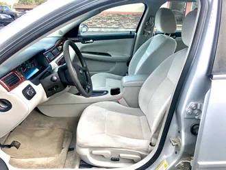 2010 Chevrolet Impala photo 4