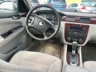 2010 Chevrolet Impala photo 5