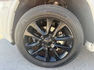 Grand Cherokee 7
