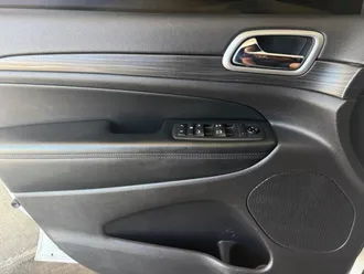 Grand Cherokee 15