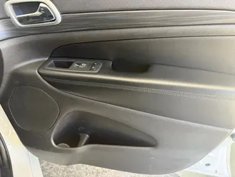 Grand Cherokee 30