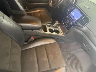Grand Cherokee 31