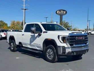 2024 GMC Sierra 3500HD photo 3
