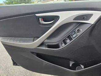 Elantra 9