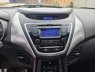 Elantra 12
