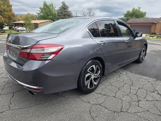 Accord Sedan 4