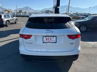2018 Jaguar F-PACE photo 7