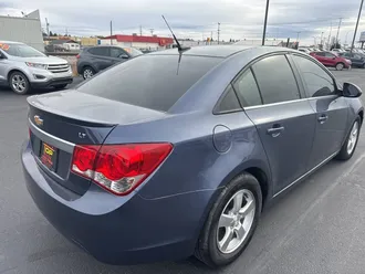 2013 Chevrolet Cruze photo 2