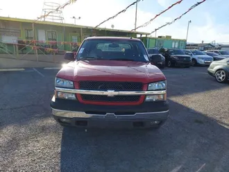 2005 Chevrolet Avalanche 1500 photo 2